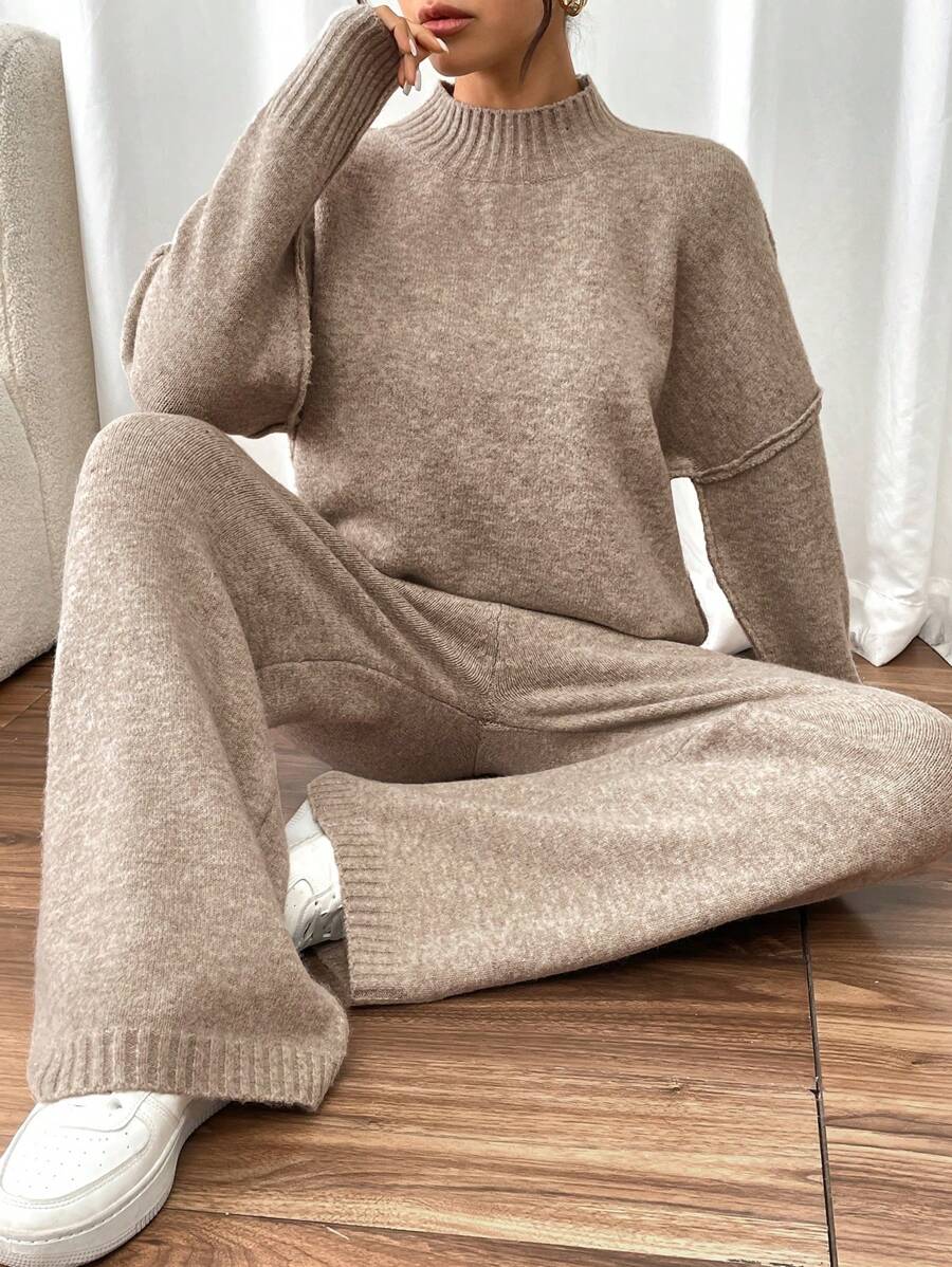 SHEIN Frenchy 女士立领宽松长袖毛衣和长裤 2 件套，秋冬，优雅女士秋季女装，休闲日常穿着，通勤，极简主义，办公室，老款，简约，休闲日常穿着，圣诞女装，除夕，秋冬，2 件女士超大纯色长袖开衫，保暖/保暖服装，寒冷天气服装，毛绒套装，女士纯色针织毛衣开衫，可穿在 T 恤外面，超大可爱开衫毛衣，超暖和柔软！女士秋冬纯色落肩长袖系带毛衣和针织裤休闲套装，FW24 - 卡其色 - 查看 1