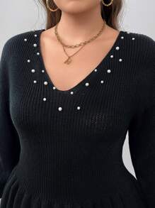 SHEIN Clasi Plus Size Women Pearl Beaded Notched Neck Lantern Sleeve Dress, For Winter