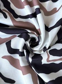 SHEIN Clasi Women's Stand Collar Long Sleeve Allover Print Minimal Casual Top, For Everyday Wear