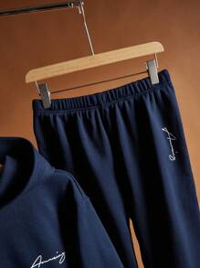 SHEIN 2pcs/Set Casual Comfortable Loose Style Contrast Color Patchwork Hoodie & Sweatpants Set, Suitable For Outings (Teen Boys)