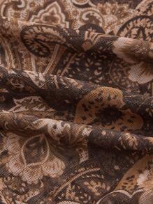 SHEIN MOD 女式方领长袖花卉印花简约 T 恤，休闲日常穿着，长袖女式上衣，新年，复古棕色喇叭袖长袖 T 恤