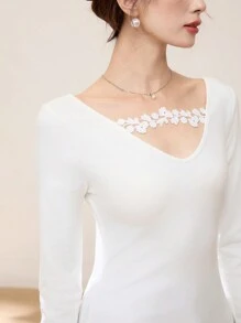 EastFlair 女式优雅长袖修身 T 恤，带花卉贴花，秋季 - 白色 - 查看 3