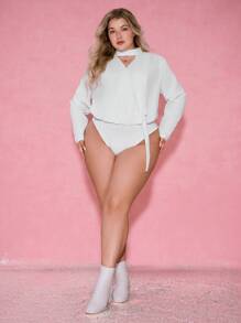 SHEIN EZwear Plus Size Solid Color Halter V-Neck Long Sleeve Bodysuit - White - View 4