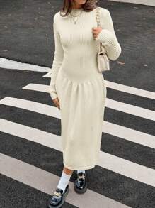 SHEIN Unity 新品 女式高领长袖优雅合身腰部 A 字形针织连衣裙 - 杏色 - 查看 3