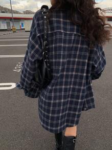 DAZY 复古格子女士休闲落肩长袖单排扣衬衫，秋季，法兰绒女士 - 藏蓝色 - 查看 2