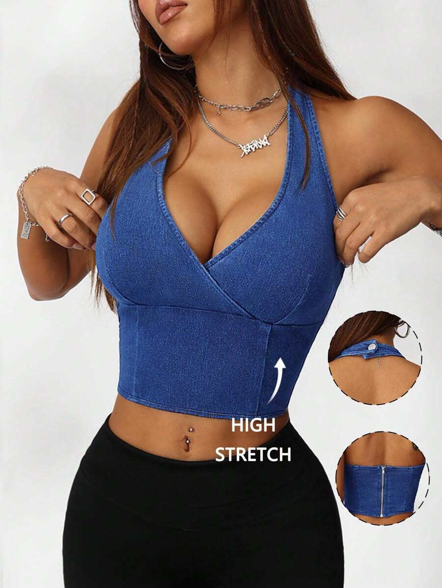 SHEIN EZwear Blusa vaquera azul de mujer de ajuste ceñido con cuello de halter elástico, para vacaciones de verano, estilo de los 90, primavera para mujer, estilo Y2K, vaquera, para mujer, rave, spring break, salir, streetwear, estilo de los 2000, gyaru, despedida de soltera, noche de citas, concierto de mujer, salir, con sujetador incorporado, playa para mujer, boho, Ibiza, se ajusta a festivales, tops de verano para mujer - Azul lavado medio - Ver 1