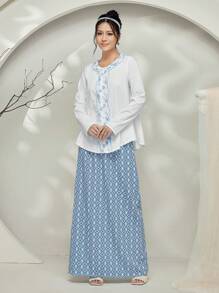 Graceveil Baju Kebaya Outfit: Contrast Color Lace Embroidered Long Sleeve Blouse And Full Print Skirt Set Modest - White - View 1