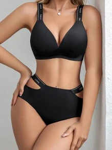 NudeFit Conjunto de dos piezas para mujer de pantalón tipo triángulo hueco y sujetador adhesivo sin aros de acero ni acolchado con estampado de letras y tirantes anchos, en material de nailon