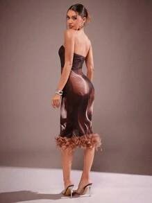 Hauture Ropa de invierno para mujer, elegante vestido midi sin tirantes de malla marrón con dobladillo con adorno de plumas. Para salir, conciertos, festivales, fiestas, vacaciones