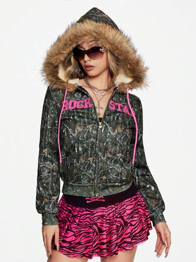 Sudadera con capucha de felpa gruesa con estampado de camuflaje y bordado de letras, estilo Y2K, moda callejera para otoño/invierno para mujer