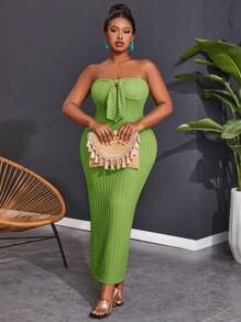 Slaydiva Plus Size Solid Color Bandeau Twist Front Bodycon Dress, Vacation Style - Green - View 4