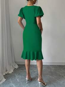 Selianne Elegant Solid Color Petal Sleeve With Ruffle Hem Bodycon Dress - Green - View 2