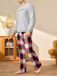 Conjunto de ropa casual para hombre en casa, camisa gris y pantalón a cuadros
