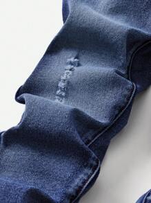 SHEIN 年轻男孩休闲中腰不对称破洞牛仔裤 - 深色水洗藍 - 查看 3