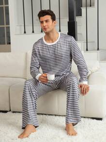 男士条纹圆领长袖上衣和裤子睡衣套装