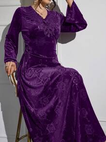 Al Najma 勃艮第红色女士天鹅绒压花 3D 花朵领结阿拉伯风格连衣裙，端庄 - 紫色 - 查看 7