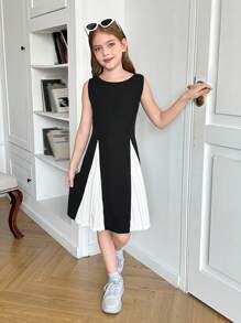 SHEIN Nova Glow Tween Girl 黑白褶皱拼接无袖圆领高腰休闲优雅连衣裙，淑女风，学院风，经典黑色连衣裙，白色，黑色，返校，情人节 - 黑與白 - 查看 10