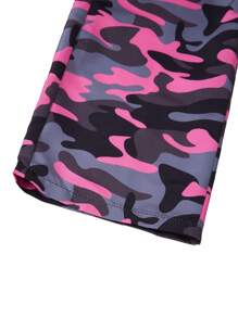 SHEIN Explorewe Tween Girls Cute & Cool Girl Portrait Printed Hoodie With Pink Camouflage Pants, Street Fashion