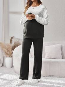 SHEIN Conjunto de 2 piezas de maternidad: Suéter de punto de color contrastante y pantalones de unicolor, casual