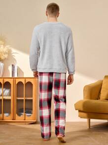 Conjunto de ropa casual para hombre en casa, camisa gris y pantalón a cuadros
