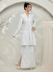 Graceveil Baju Kebaya Baju Kebaya Ditsy Floral V-Neck Long Sleeve Blouse Paired With Long Asymmetrical Skirt, Boho Style Modest - White - View 6