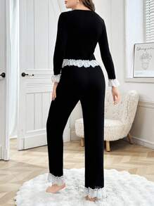 Conjunto de pijama de mujer de manga larga y pantalón largo informal con detalles de encaje y moño en color contrastante