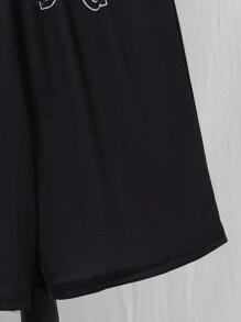SHEIN Conjunto informal de camiseta de manga corta que brilla en la oscuridad y pantalones cortos para niño preadolescente