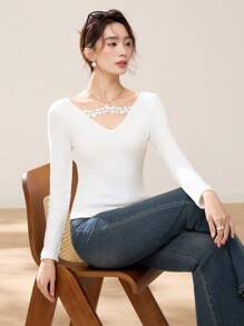 EastFlair 女式优雅长袖修身 T 恤，带花卉贴花，秋季 - 白色 - 查看 4