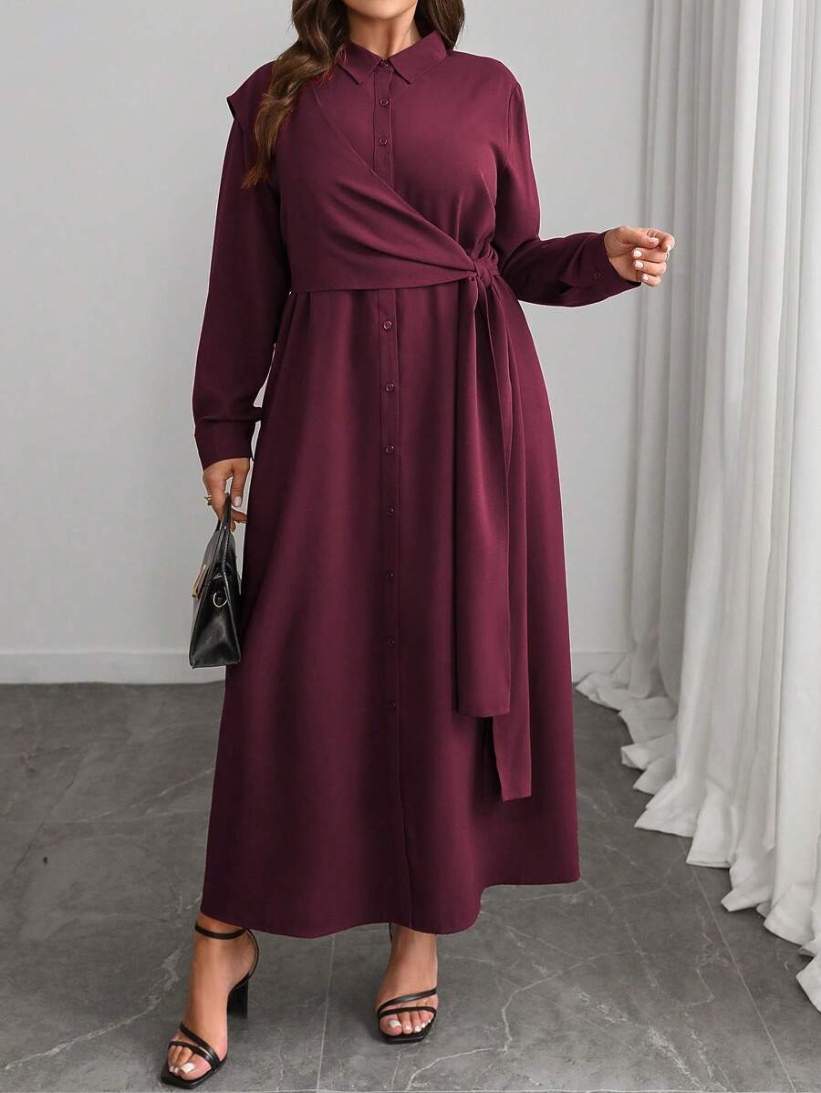 SHEIN Clasi Vestido Camisa de Manga Longa com Gola Padre, Cinto na Cintura e Decoração para Mulheres Plus Size, Vestuário Casual de Escritório para Primavera e Outono, Roupa Feminina Outono em Bordô - Vinho - Visão 1