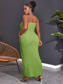 Slaydiva Plus Size Solid Color Bandeau Twist Front Bodycon Dress, Vacation Style - Green - View 2