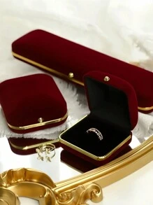 1pc Retro Crimson Velvet Jewelry Box,Elegant And Noble Jewelry Storage Box For Rings, Bracelets, Necklaces & Earrings Storage And Display - Red - View 1