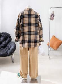 SHEIN 2 件青少年男童休闲格子领衬衫和工装裤套装，适合秋季、冬季、学院、休闲、运动、生日派对、户外、百搭和简约