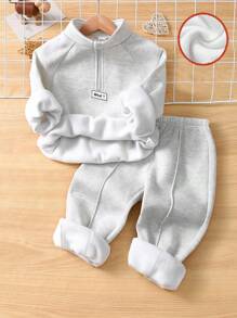 Set de 2 piezas Estilo escolar casual para niño pequeño Cómodo y de moda Conjunto de sudadera de forro polar y pantalones, talla grande abrigo acolchado - Esenciales: sudaderas con capucha, pantalones de chándal, sudaderas oversize, sudadera gris, conjuntos de sudaderas para niños pequeños, adecuado para diario, escuela, viajes, deportes en otoño/invierno