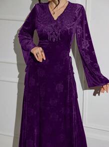 Al Najma 勃艮第红色女士天鹅绒压花 3D 花朵领结阿拉伯风格连衣裙，端庄 - 紫色 - 查看 5