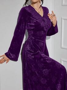 Al Najma 勃艮第红色女士天鹅绒压花 3D 花朵领结阿拉伯风格连衣裙，端庄 - 紫色 - 查看 1