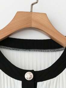 Chiquease Ensemble élégant et de 2 pièces, pull tricoté et jupe. Costume tricoté noir et blanc de haute qualité décontracté pour l'automne