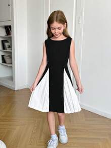 SHEIN Nova Glow Tween Girl 黑白褶皱拼接无袖圆领高腰休闲优雅连衣裙，淑女风，学院风，经典黑色连衣裙，白色，黑色，返校，情人节 - 黑與白 - 查看 5