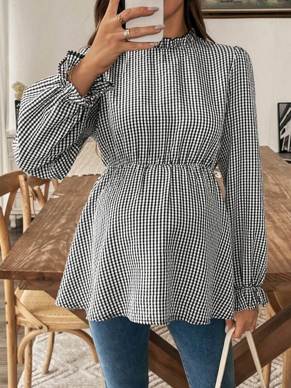SHEIN Pregnant Women Plaid Crew Neck Long Sleeve Casual Top, Daily Wear
