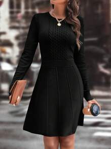 SHEIN Clasi 纯色收腰黑色长袖毛衣连衣裙，秋冬季休闲装 - 黑色 - 查看 1