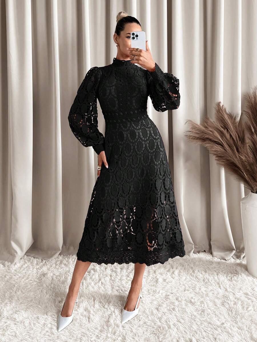 Lavishia 女士优雅浪漫蕾丝泡泡袖中长连衣裙，情人节连衣裙 - 黑色 - 查看 1