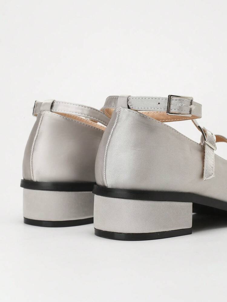 CUCCOO DOLLMOD Women's Vintage Style Mary Jane Flats With 3 Thin Strap Buckle Closure, Square Toe Block Low Heel, Sweet And Casual, Light Grey Valentine's Day