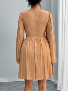 SHEIN PETITE Women's Solid Color Ruffle V-Neck Flare Sleeve Elegant Dress