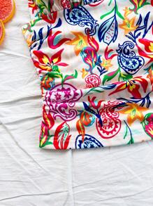 Soleia 1 件女士彩色佩斯利印花褶饰短款吊带背心，适合度假、新年、女士上衣、短款上衣、新年上衣、西方女士、派对女士、圣诞节女士上衣、节日、假日上衣、外出