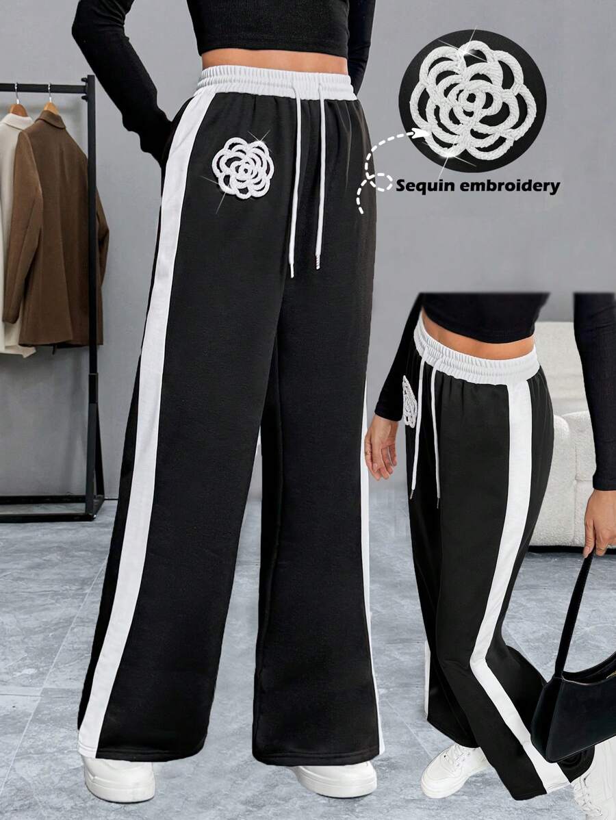 SHEIN LUNE Women's Casual Black & White Contrast Floral 3D Straight Leg Sweatpants Fall Cloth For Women