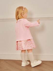 SHEIN 2pcs/Set Baby Girl Peter Pan Collar Ditsy Floral Ruffle Short Sleeve Dress & Solid Color Button Front Long Sleeve Jacket Set - Pink - View 2