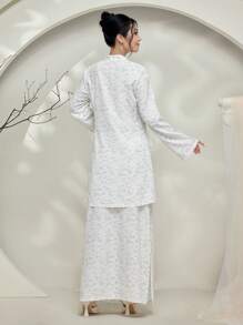 Graceveil Baju Kebaya Baju Kebaya Ditsy Floral V-Neck Long Sleeve Blouse Paired With Long Asymmetrical Skirt, Boho Style Modest - White - View 2