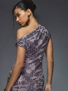 MISSGUIDED Y2K Futuristic Sequin Asymmetric Neckline Draped Off-Shoulder Maxi Dress - Purple - View 5