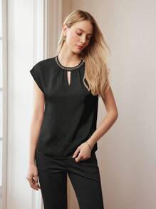 MOTF PREMIUM Blusa con escote de ojo de cerradura y detalle de cadena - Negro - Ver 5
