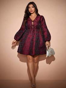 SHEIN Unity 大码优雅高端系带宽松 A 字型浪漫提花女士派对礼服，情人节勃艮第色女士装 - 酒紅色 - 查看 8