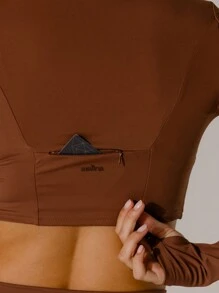 Aralina Leisurewear 巧克力色拉链高领短款运动紧身胸衣上衣 - 駝色 - 查看 2